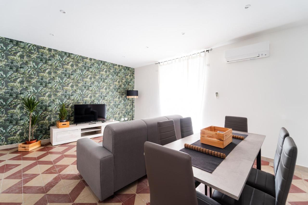 Historic Center Apartment - Catania Stays Eksteriør bilde